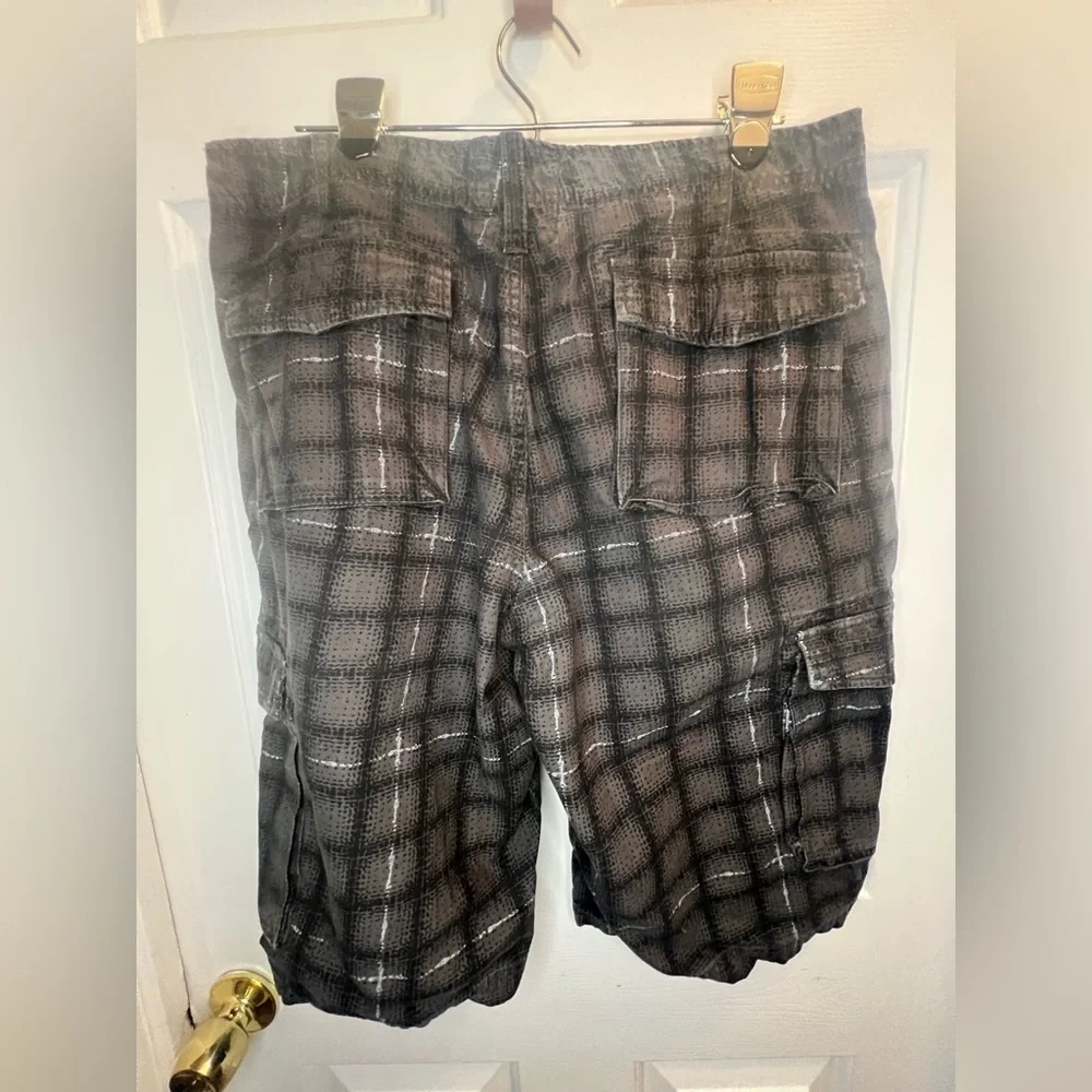 Urban Pipeline Black and Gray Cargo Shorts Relaxed Fit